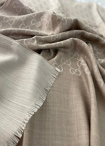 Bej Gucci Şal - Görsel 2