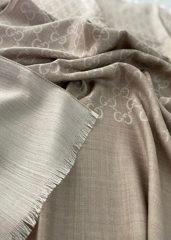 Bej Gucci Şal - Görsel 2