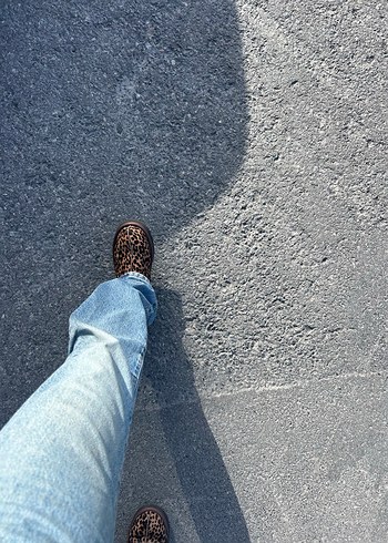 Kahverengi Leopar Desenli UGG Tazz - Görsel 2