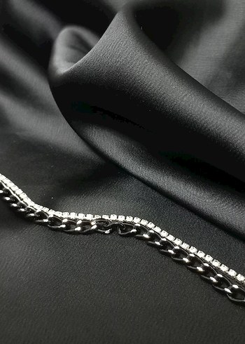 Zara Yılan Desenli Zincir Detaylı Siyah Bileklik