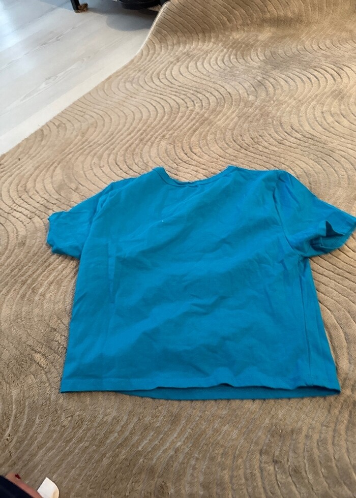 Mavi crop tişört - Görsel 4