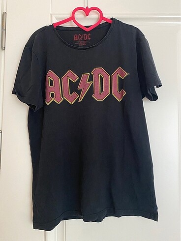 ACDC tişörtü s-m beden