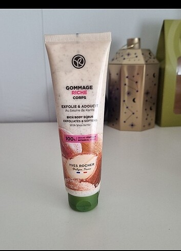ULTRA NEMLENDİRİCİ VUCUT PEELİNG 150 ML