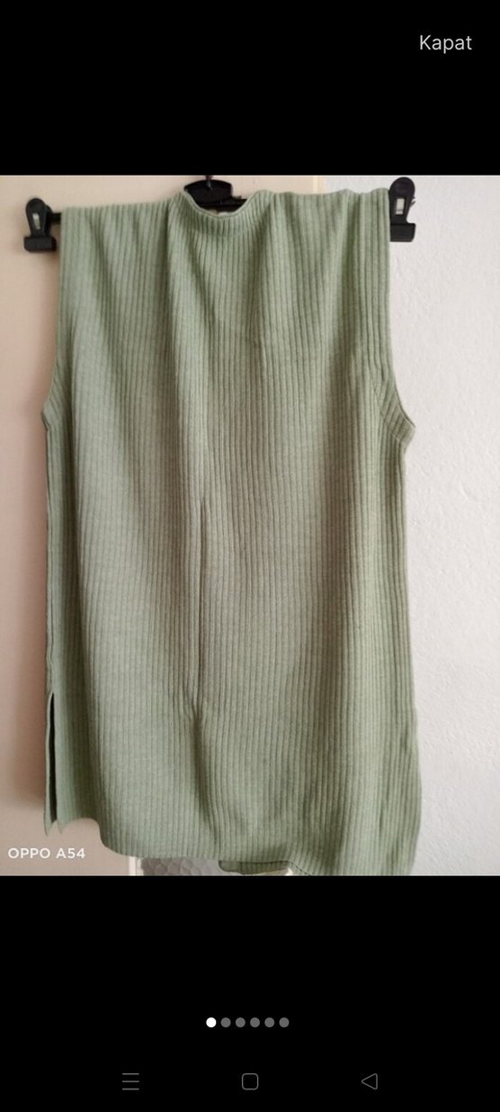 Yeşil V Yaka Düğmeli Örgü Kadın Yelek - Görsel 3