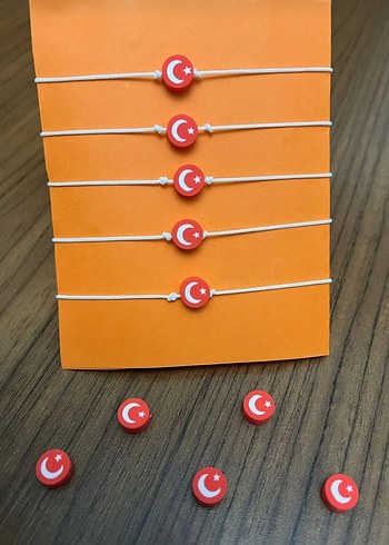 Nakışlı Kırmızı Boncuklu Kadın Bileklik