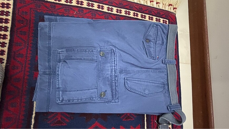 34 Beden mavi Renk Tommy hilfiger şort