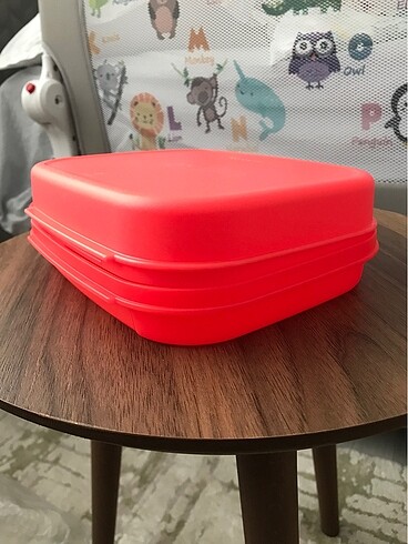 Tupperware saklama kabı