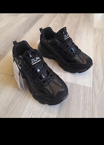 Skechers Siyah Skechers ayakkabı 