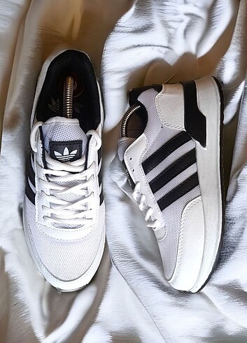 Adidas Spor ayakkabı 