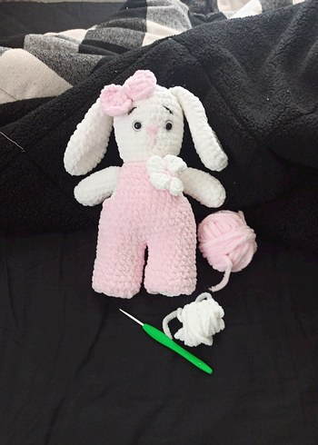 Amigurumi Pembe Tavşan Oyuncak - Görsel 4