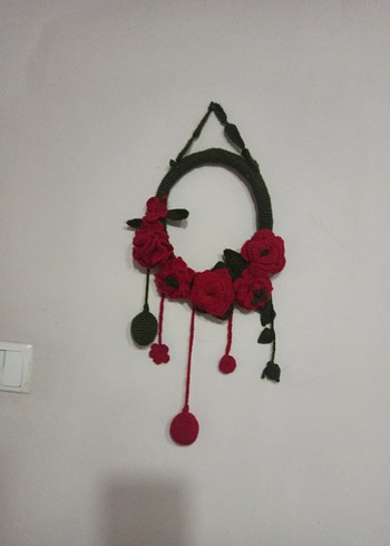 Koyu Kırmızı Çiçek Desenli Örgü duvar süsü - Görsel 4