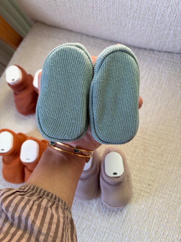 Erkek Bebek Örgü Patik - Basic Tarz - Görsel 2