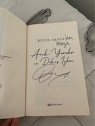 açık yaralar ve dikiş izleri imzali