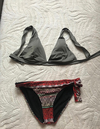 Billabong bikini 38-40 beden uyumlu