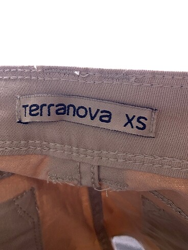 xs Beden çeşitli Renk PreLoved Mini Şort %70 İndirimli.