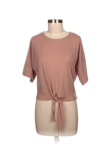 Diğer T-shirt %70 İndirimli.
