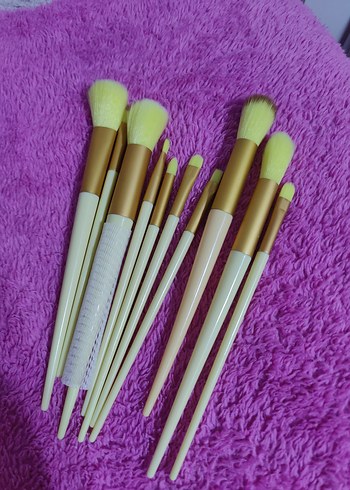 sarı renk Makyaj Fırça Seti 10lu - Görsel 2