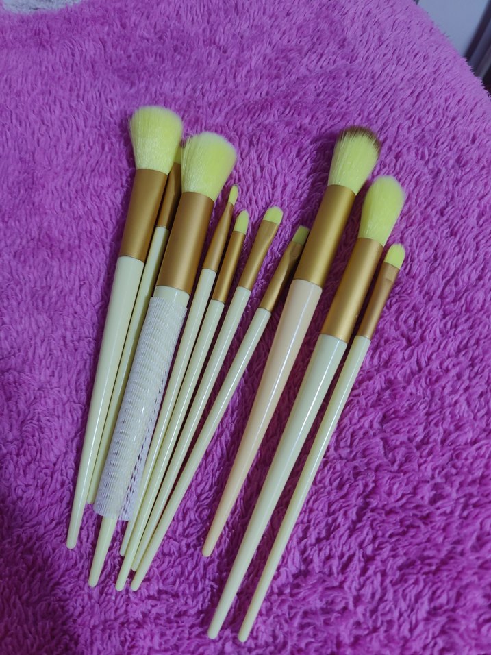 sarı renk Makyaj Fırça Seti 10lu - Görsel 2