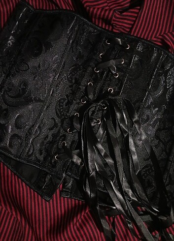 gotik victorian korse