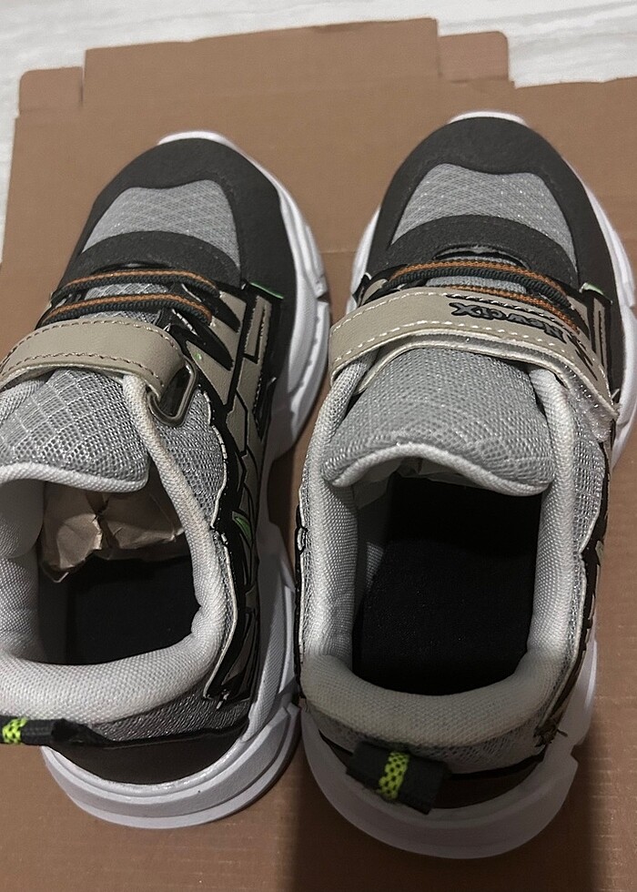 Spor ayakkabı - Görsel 2