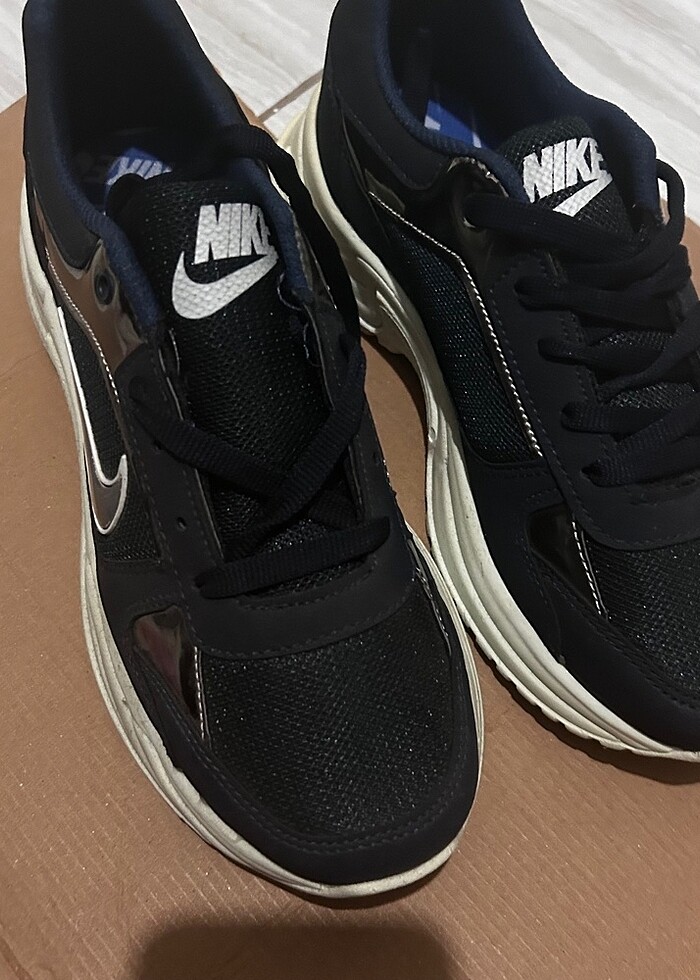 Bayan spor ayakkabısı - Görsel 2