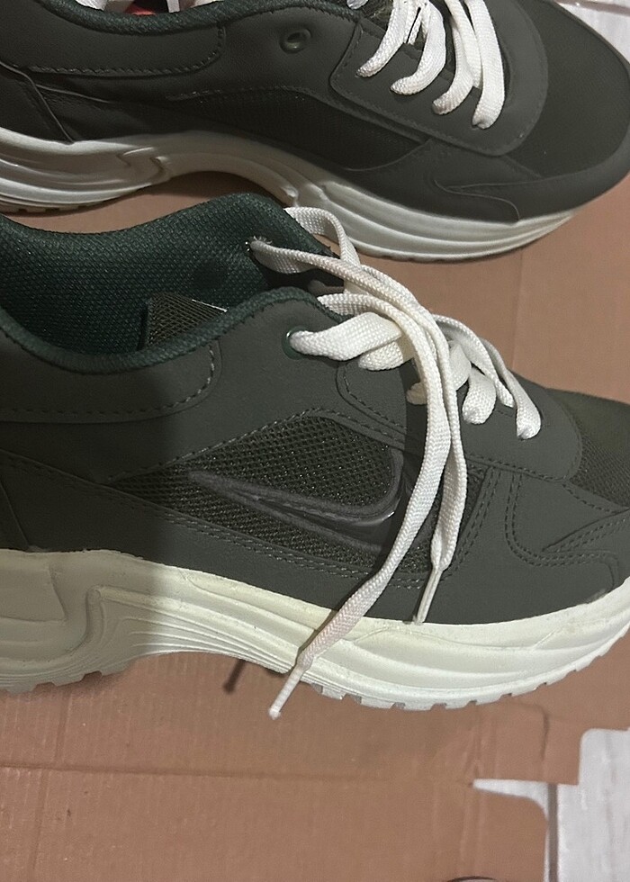 Erkek spor ayakkabısı - Görsel 3