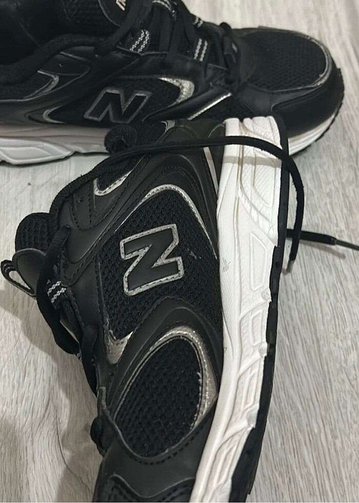 Spor ayakkabısı - Görsel 3