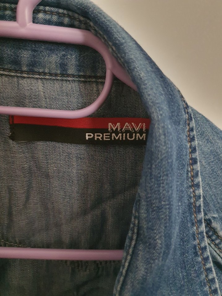 Düğmeli Mavi Denim Gömlek - Görsel 2