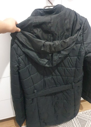 LCW Siyah Kapitone Kadın Mont - Görsel 4