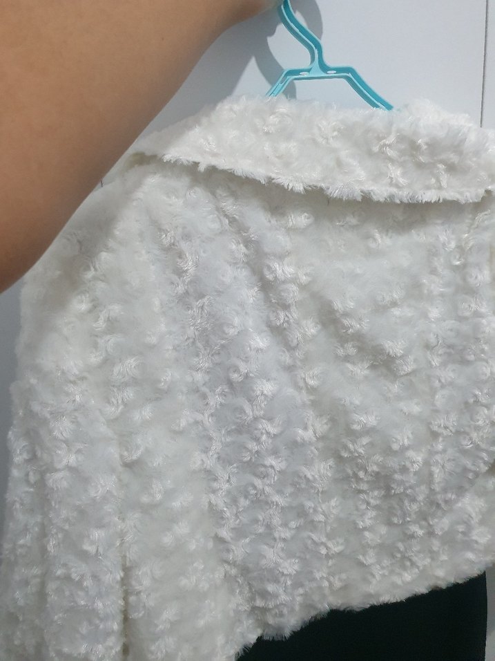 Beyaz Peluş ceket - Görsel 2