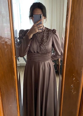 Bej Nakışlı Uzun Kollu Vintage Abiye Elbise