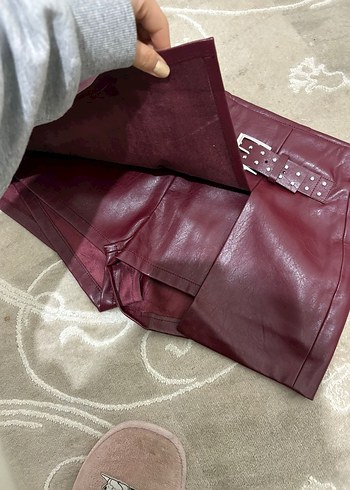 Bershka Bordo Deri Mini Şort etek - Görsel 2