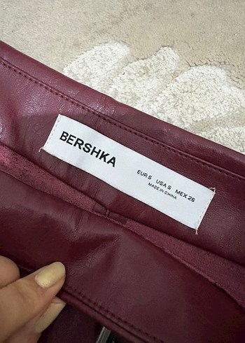 Bershka Bordo Deri Mini Şort etek - Görsel 3