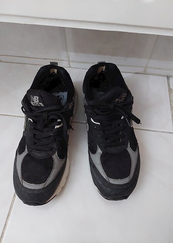 Gri New Balance Spor Ayakkabı