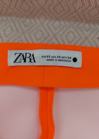 Zara Turuncu Drapeli Mini Etek