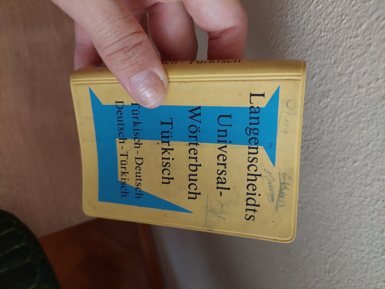 Türkçe-Almanca Sözlük Kitabı - Görsel 2