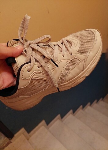 Stradivarius spor ayakkabi