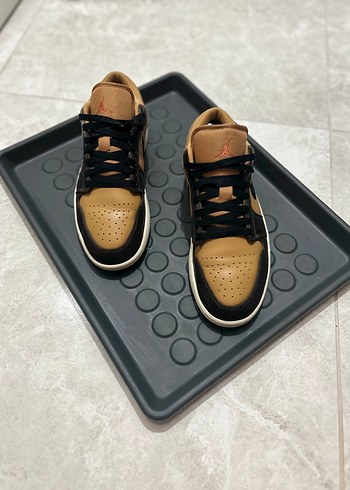 Nike Jordan 1 Sneaker