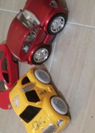 13 adet birbirinden farki şirin araba