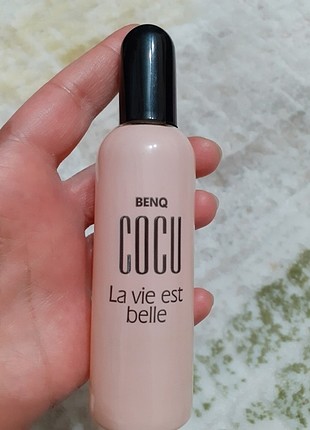 LA VIE EST BELLE