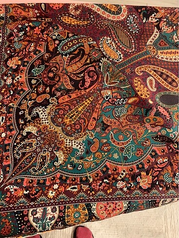 Emporiyal etnik desen. Eşarp