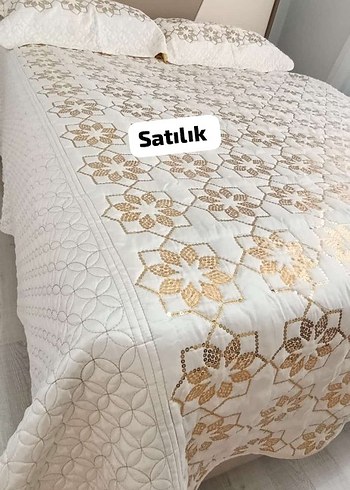 Büyük Boy Yatak Örtüsü ve Yastık - Görsel 3
