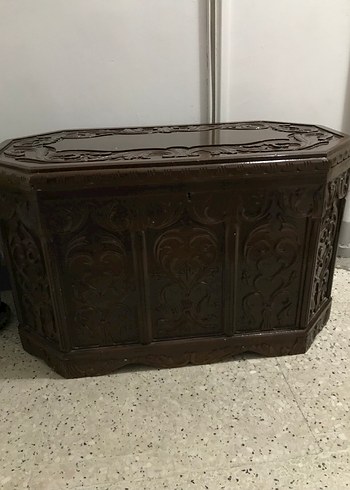 Kahverengi Oyma Detaylı Çeyiz sandığı - Görsel 3