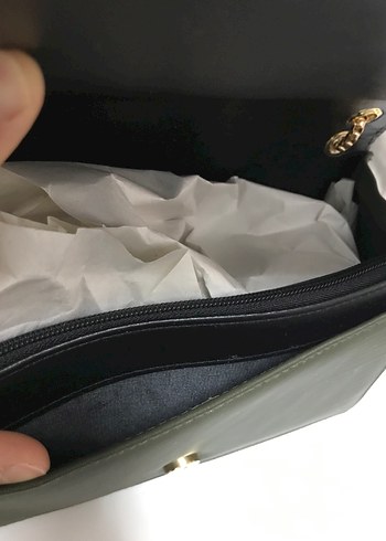 Zincir Detaylı Yeşil  Süet Kadın Çanta - Görsel 7