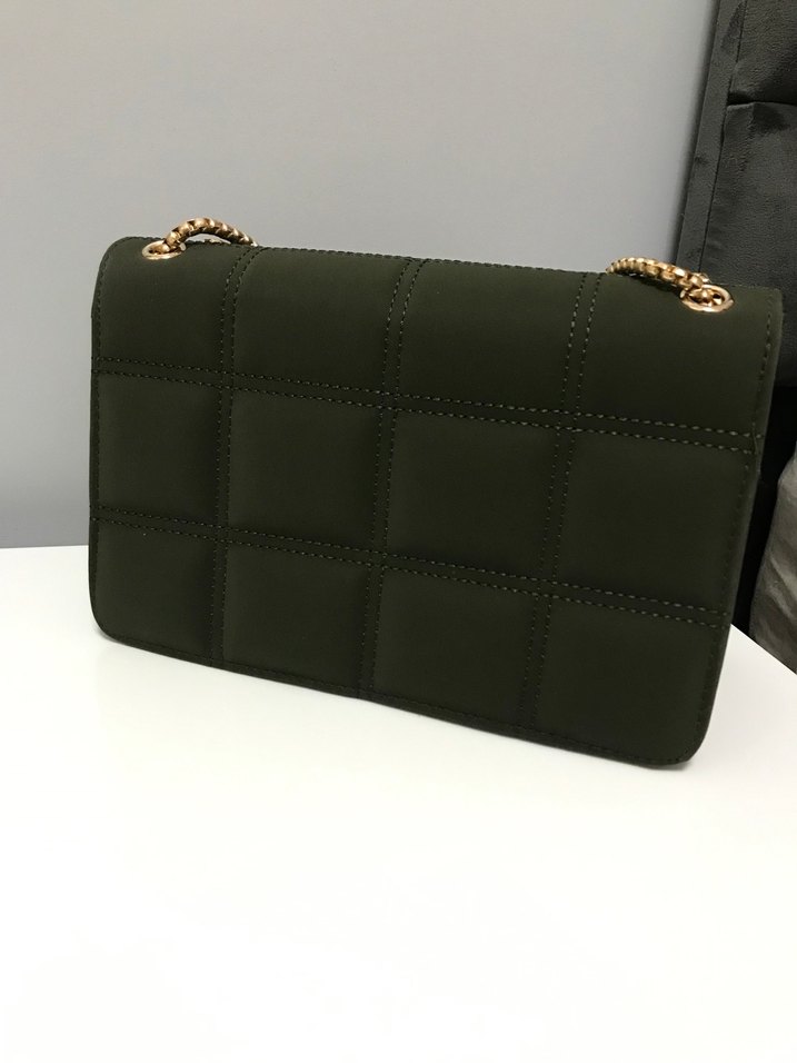 Zincir Detaylı Yeşil  Süet Kadın Çanta - Görsel 3