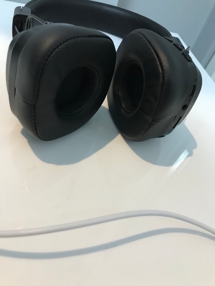 Siyah Kulaklık - Görsel 4