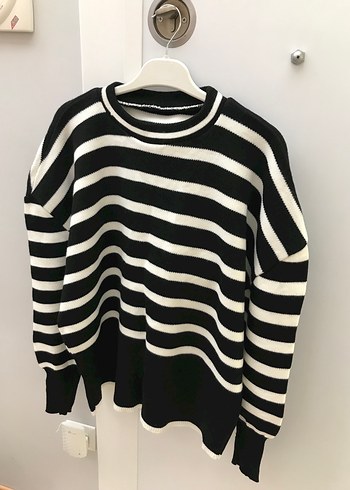 Kadın Siyah Beyaz Çizgili Triko Kazak - Görsel 5