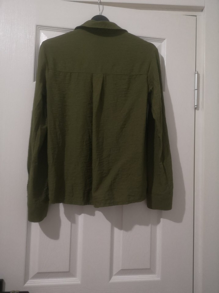 Haki Kadın Keten Gömlek, Uzun Kollu, Düğmeli - Görsel 4