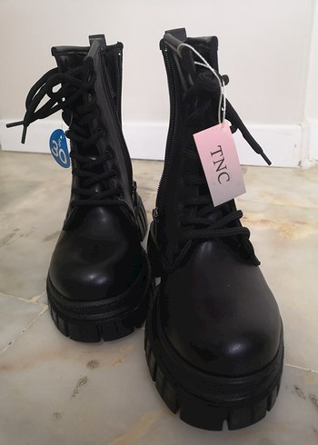 Tokalı Siyah Blok Topuklu Goth Bot - Görsel 9