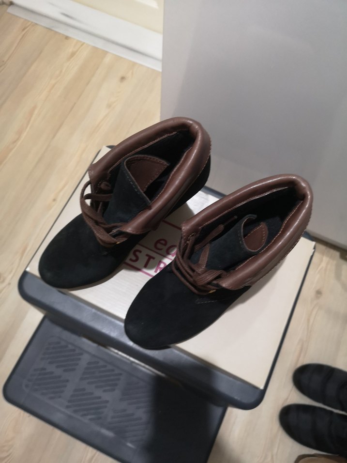 Siyah Süet Dolgu Topuklu Kadın Bot - Görsel 3